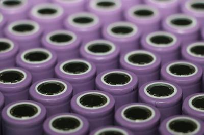 長(zhǎng)理科研團(tuán)隊(duì)取得新材料突破性進(jìn)展，新材料技術(shù)推廣服務(wù)開(kāi)啟產(chǎn)業(yè)化新篇章