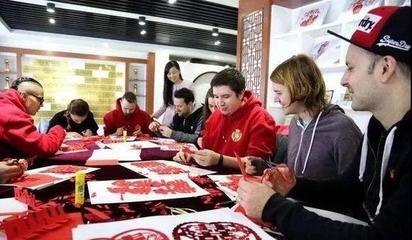 藝術品鑒定的多維探索 傳統與科技的融合之路